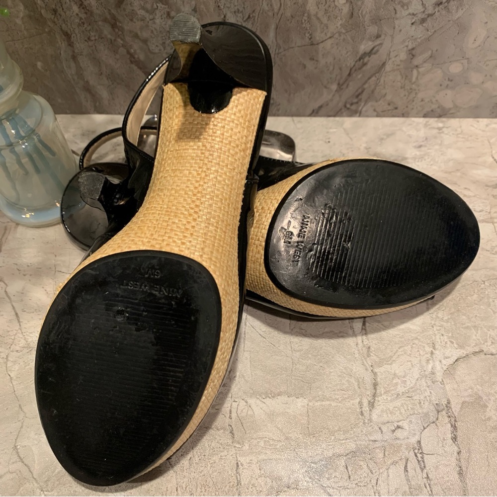 Nine West black sling back 3" pumps. EUC. - Picture 4 of 5
